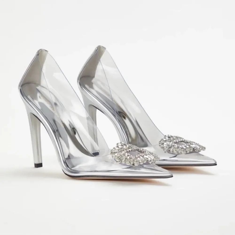 NEW Good American Cinder-F*cking-Rella Clear Pump Heels